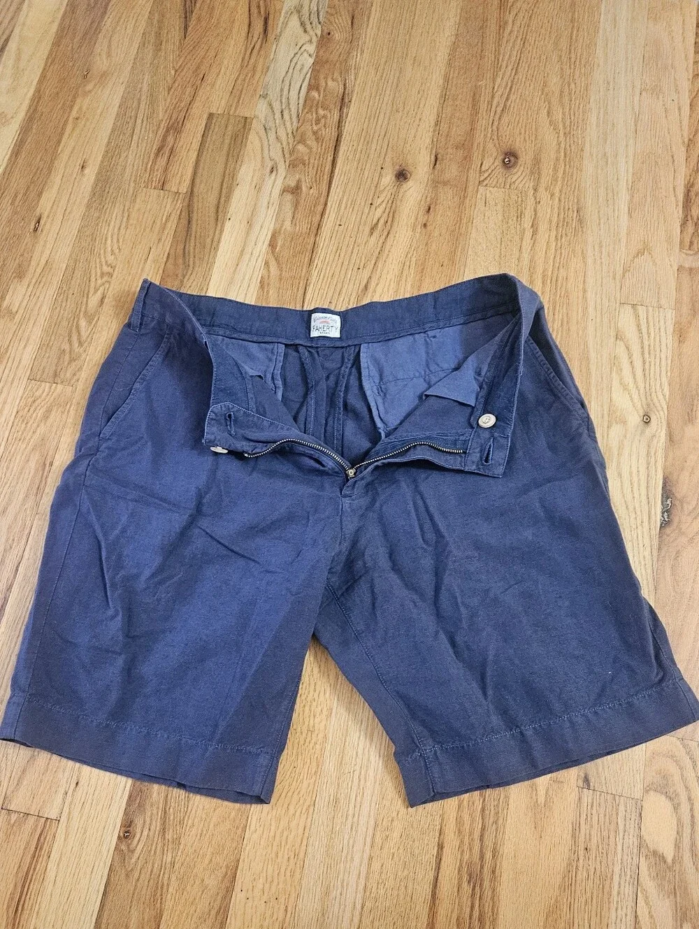 Faherty Malibu Linen-Cotton Chino Shorts in dark navy